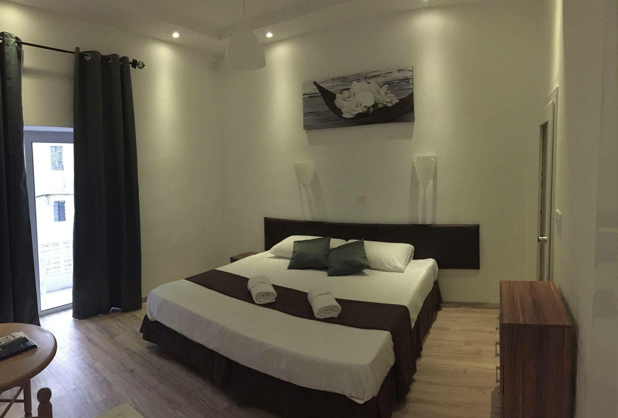 Sunstone Boutique Guest House Buġibba Exterior foto